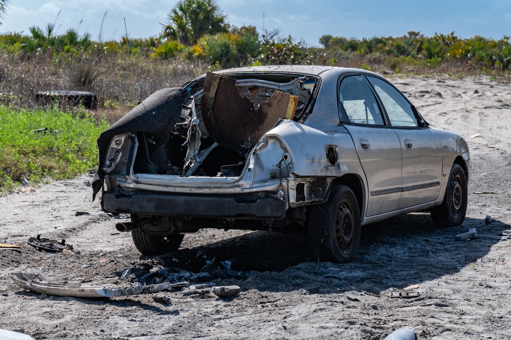 Cape Canaveral SFS EOD Team Organizes Joint Explosice Vehicle Entry Training