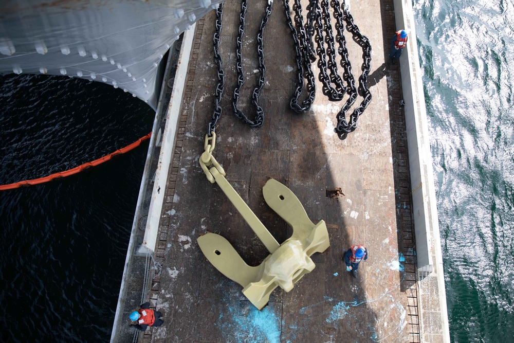 Makin Island Anchor Hoisting