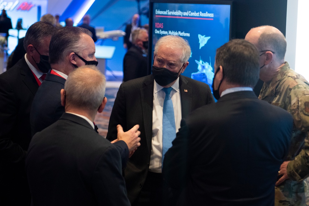 Kendall meets with industry leaders at AFA