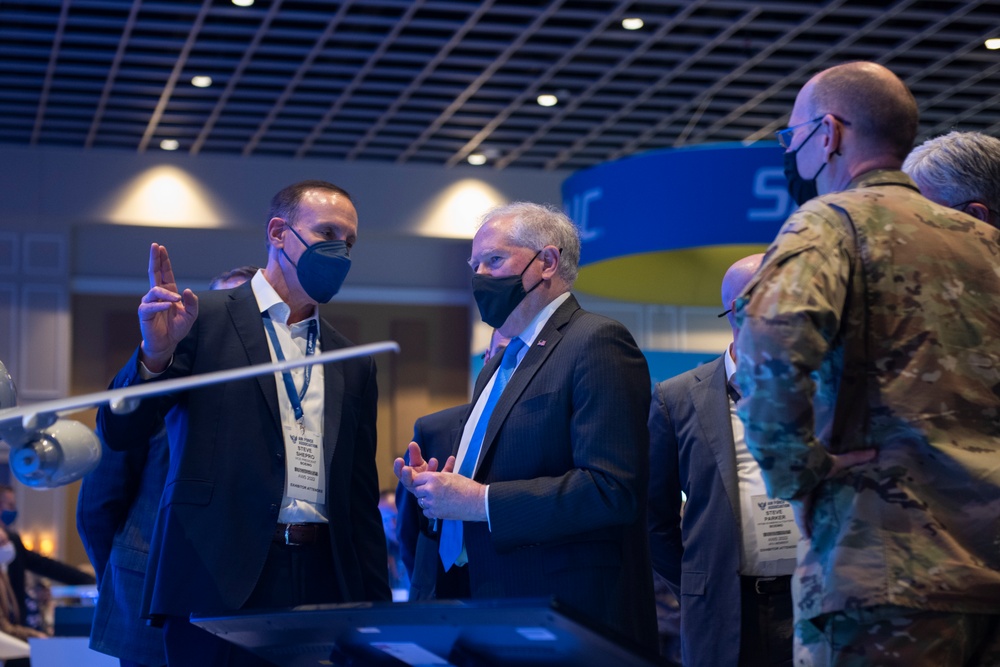Kendall meets with industry leaders at AFA
