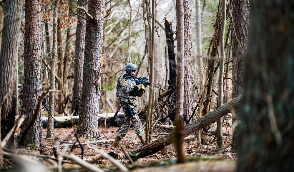 Field Craft Hostile Airmen participate in tactics training