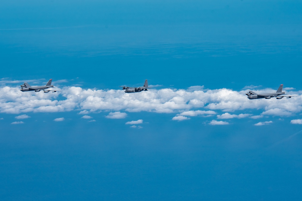 353rd SOW trains alongside 2nd Bomb Wing