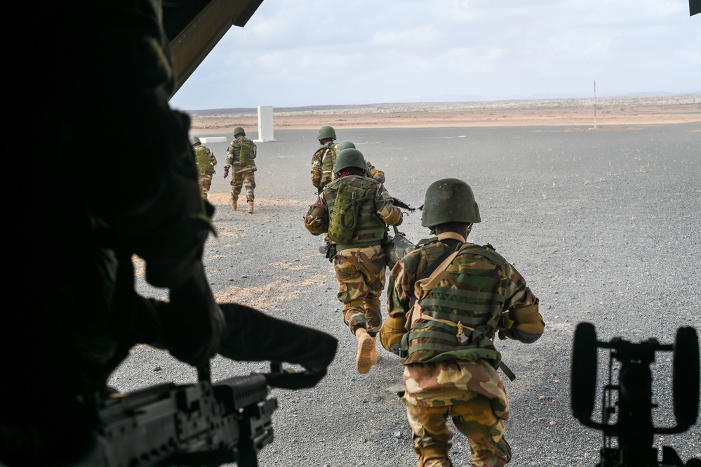 SFAB Soldiers Train Djiboutian Military Members in Air-Assault Exercise