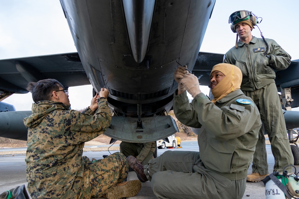 U.S. Marine Corps Harriers arrive in Norway