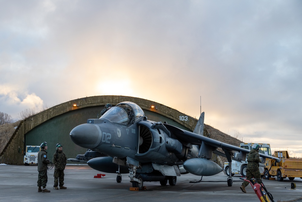 U.S. Marine Corps Harriers arrive in Norway