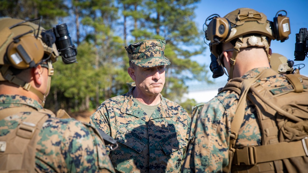 French Army Leaders Visit Camp Lejeune