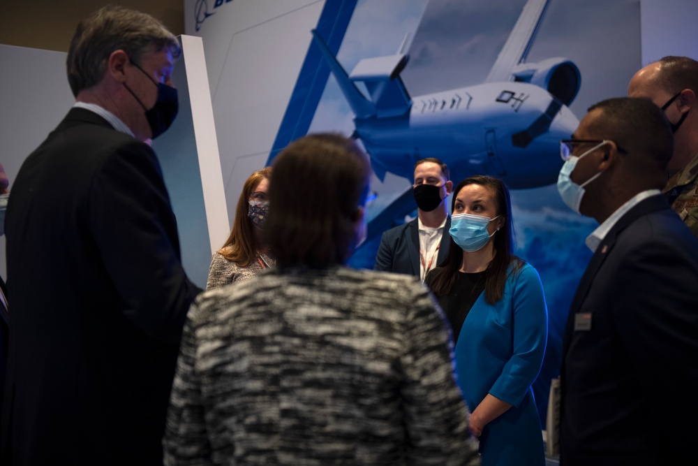 Honorable Jones meets with industry leaders at AFA