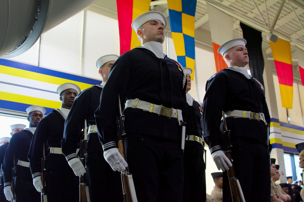 Sailors Complete Training to Become Ceremonial Guardsmen