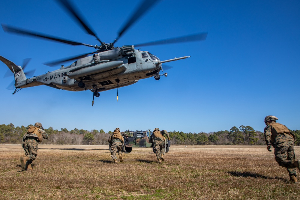 CLB-24 Field Exercise Helicopter Support Team Training