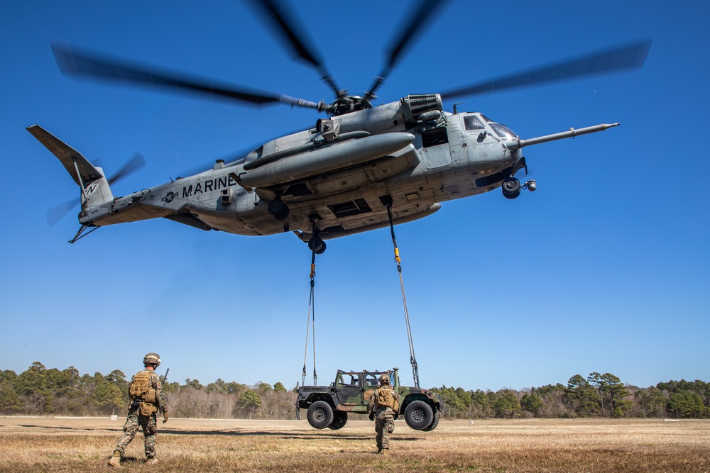 CLB-24 Field Exercise Helicopter Support Team Training