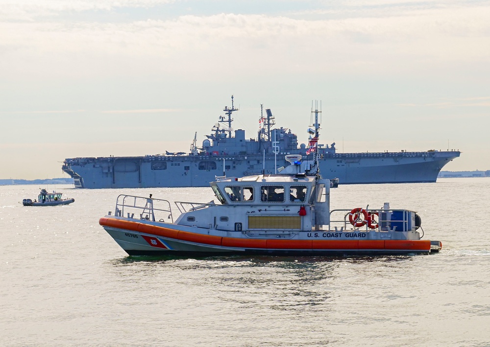 Coast Guard, local agencies participate in SAR forum in Portsmouth, Va.