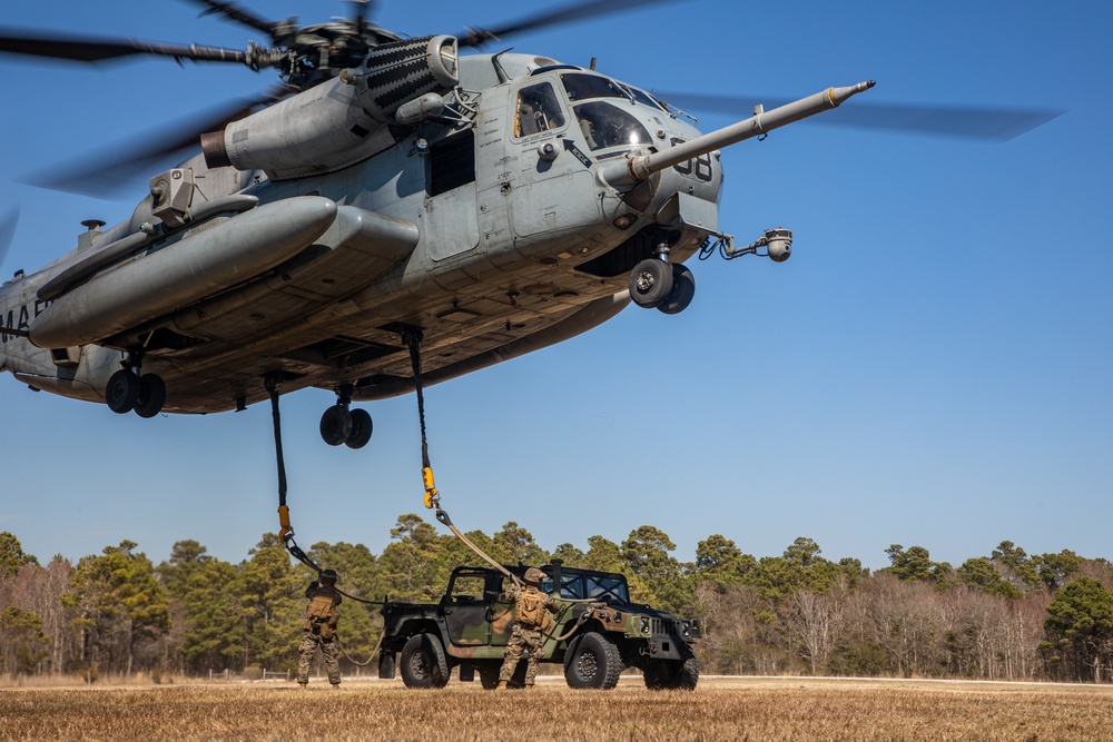 CLB-24 Field Exercise Helicopter Support Team Training