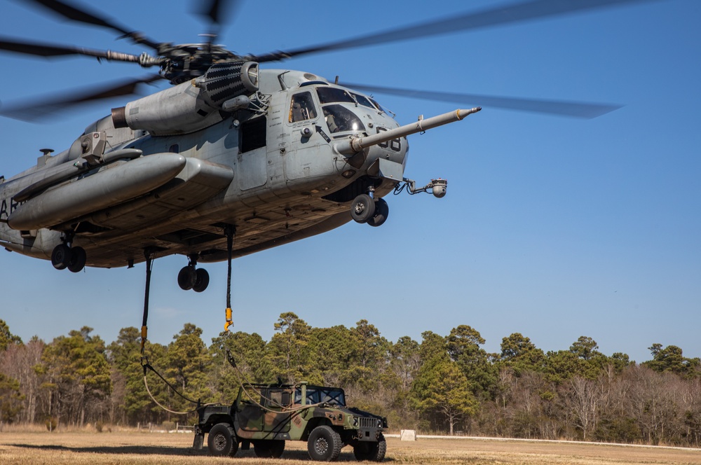 CLB-24 Field Exercise Helicopter Support Team Training