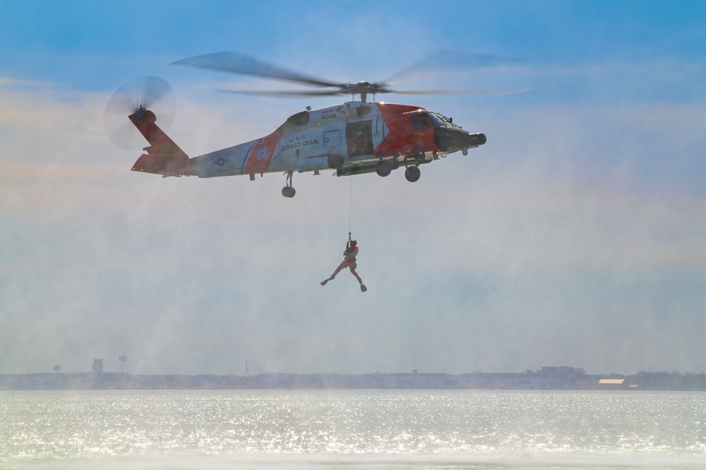 Coast Guard, local agencies participate in SAR forum in Portsmouth, Va.