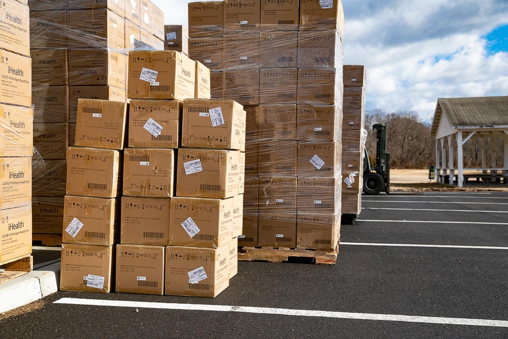 Connecticut Army and Air Guard Team Up to Fight the Spread