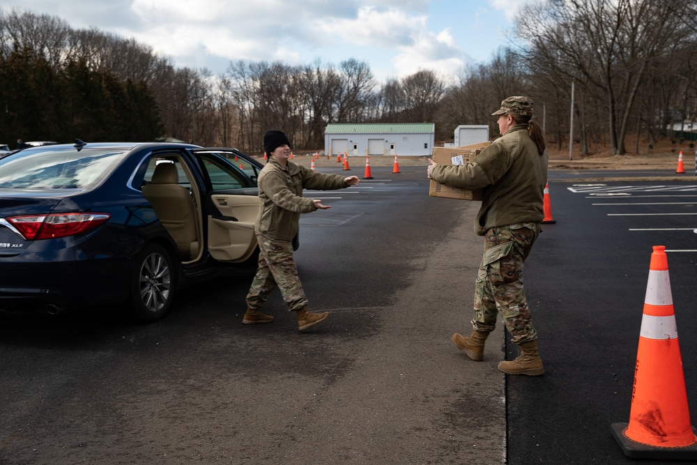 Connecticut Army and Air Guard Team Up to Fight the Spread