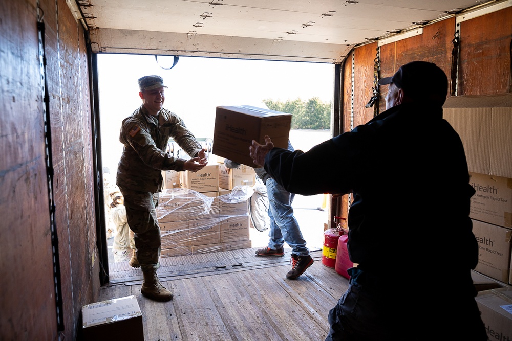 Connecticut Army and Air Guard Team Up to Fight the Spread