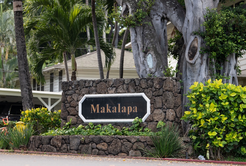 Makalapa community sign (Zone E1)