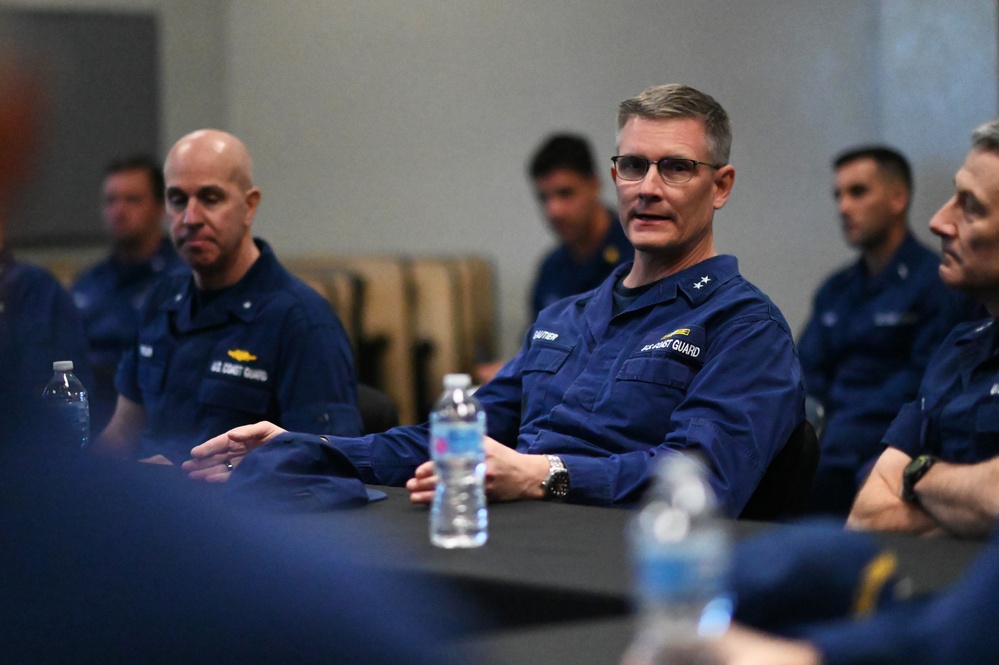 Coast Guard Admirals visit units in San Diego