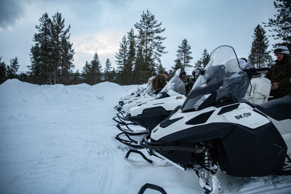 U.S. Marines Learn how to ride snowmobiles