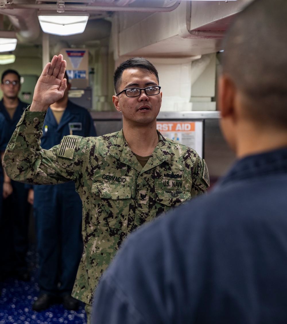 Sailors Re-Enlist Aboard USS Ralph Johnson (DDG 114)