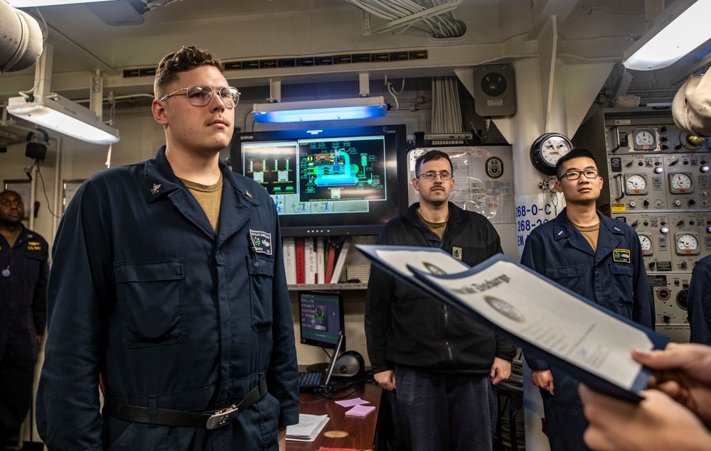 Sailors Re-Enlist Aboard USS Ralph Johnson (DDG 114)