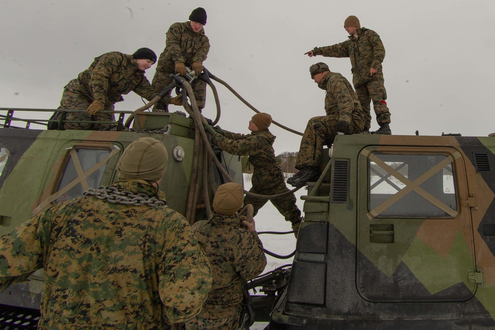 Marines With 2nd LSB Prepare for Bandvagn 206 Lift