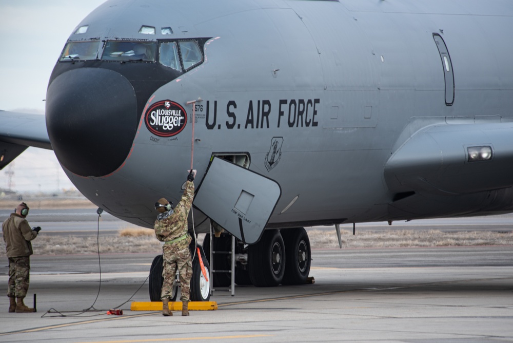 UTANG KC-135R Stratotanker Exercise