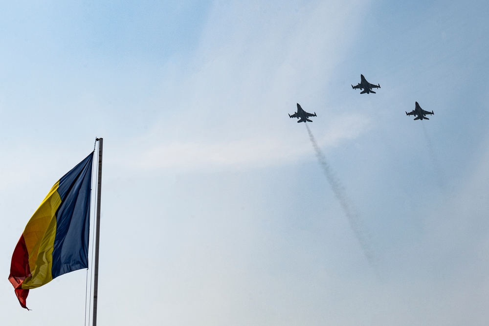 ROU, U.S. flight in honor of fallen Romanians