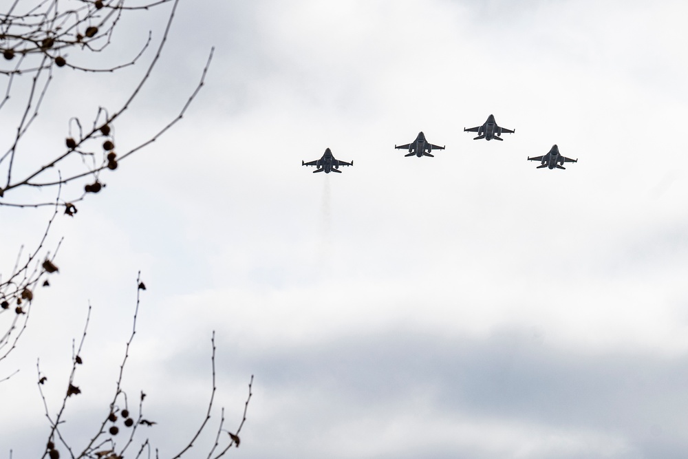 ROU, U.S. flight in honor of fallen Romanians
