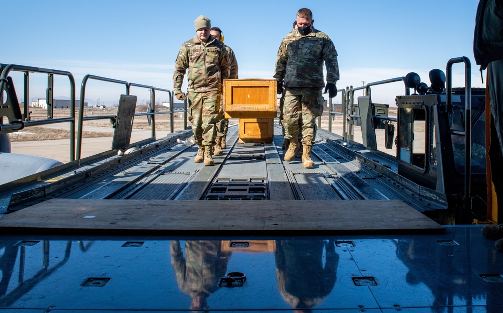 Unique load exercise on KC-135 keeps Hill reservists mission-ready