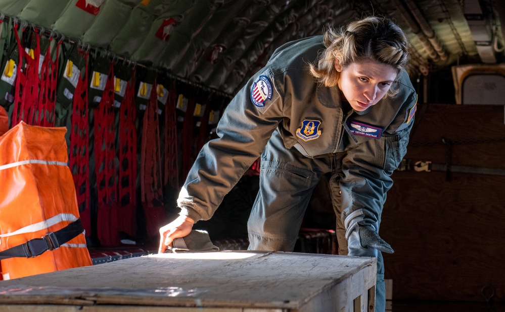 Unique load exercise on KC-135 keeps Hill reservists mission-ready