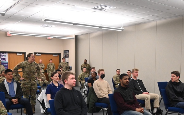 U.S. Air Force Brig. Gen. Jori Robinson visits the JEC