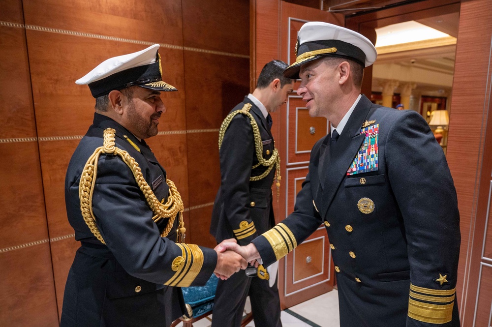 VADM Cooper Visits Riyadh