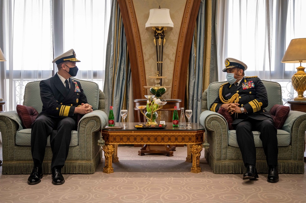 VADM Cooper Visits Riyadh