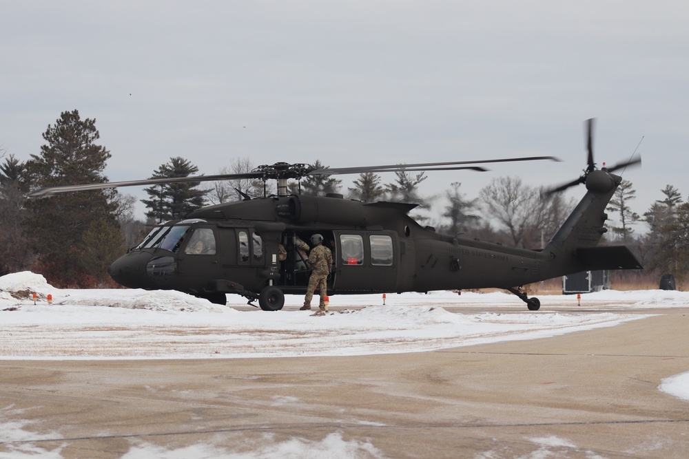 Wisconsin National Guard aircrew supports UH-60 Black Hawk training mission at Fort McCoy