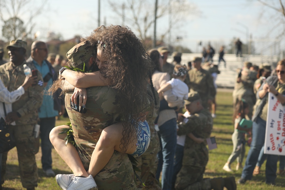 3rd Division Sustainment Brigade main body welcome home and color uncasing