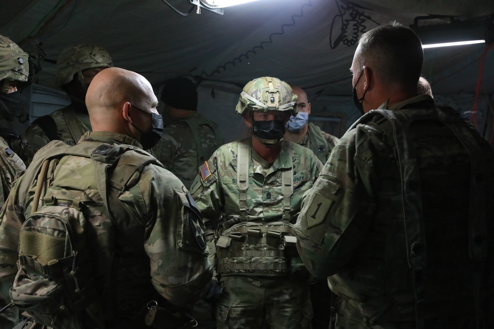 Leaders visit 2ABCT during NTC