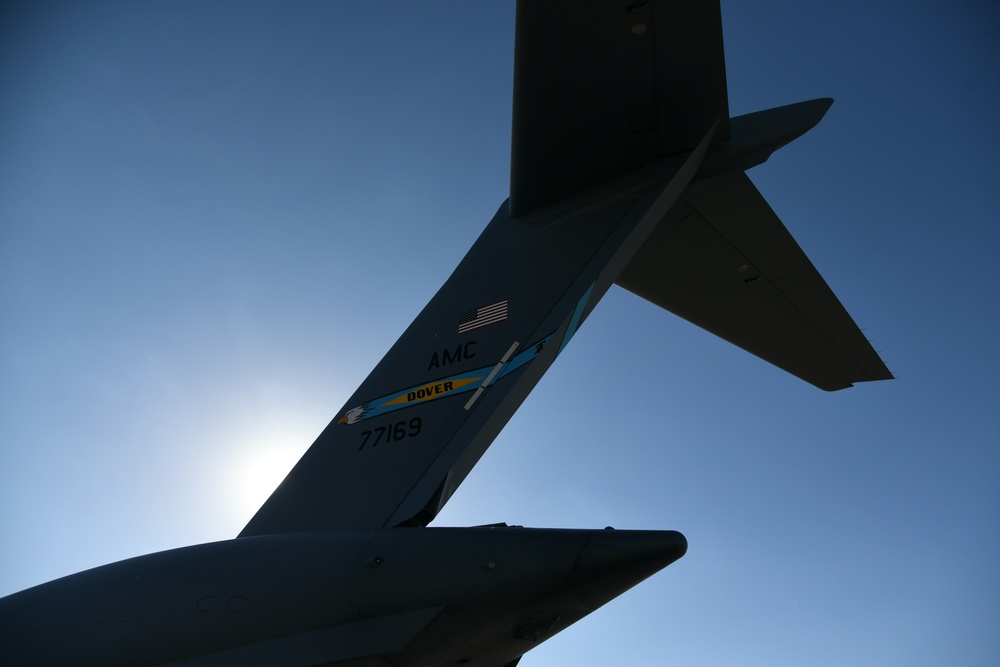 182nd Field Artillery loads HIMARs on C-17 at Selfridge