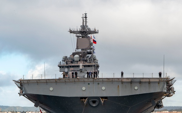 USS Essex ARG returns to San Diego