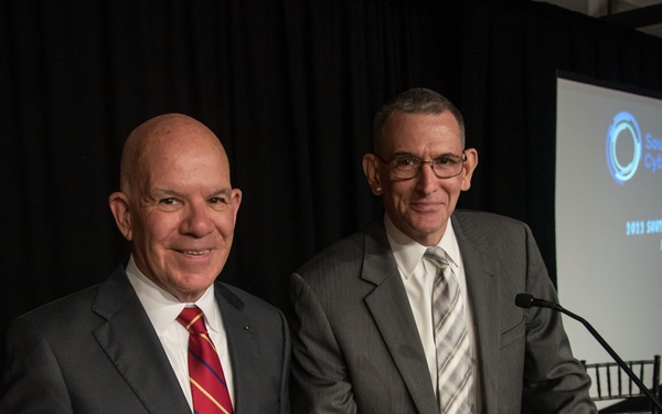 NIWC Atlantic Enters Education Partnership Agreement with South Coast Cyber Center