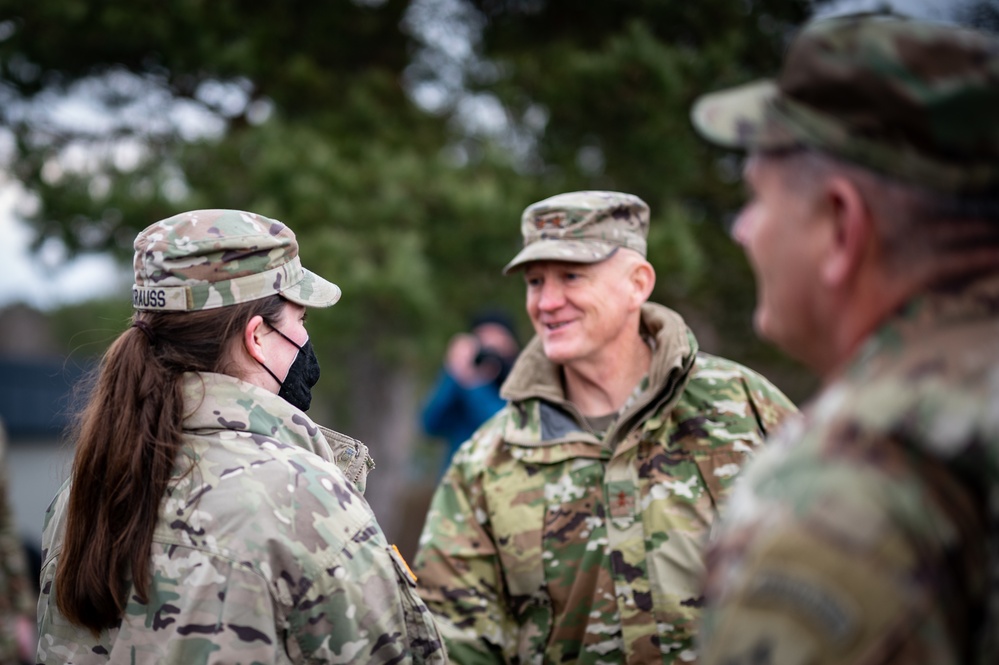 The Adjutant General of Florida visits 5-4 Air Defense Artillery Battalion