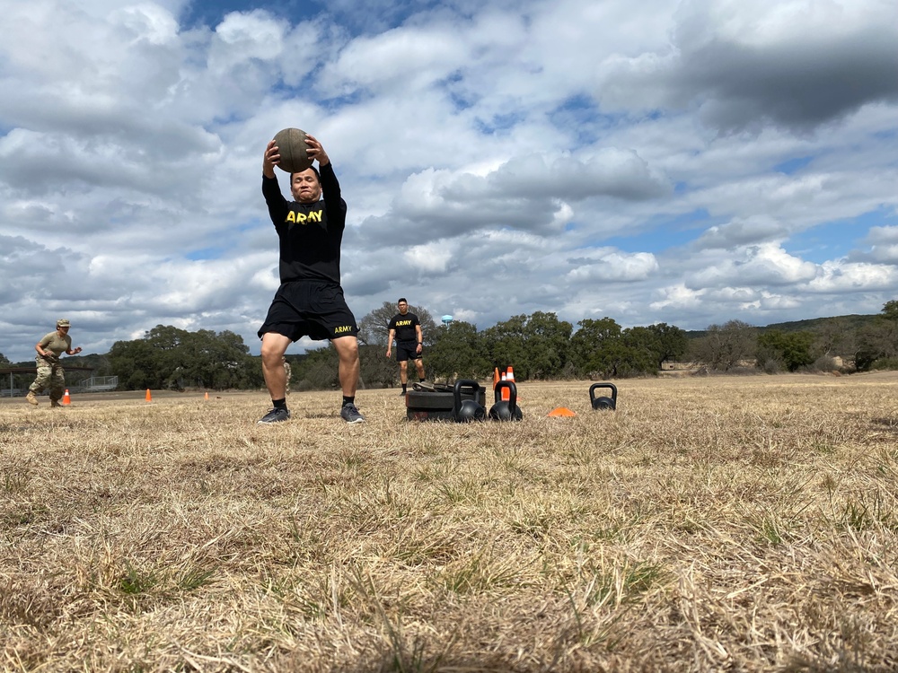Soldiers Practice the ACFT