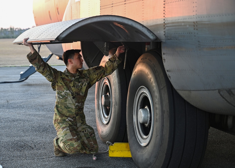 19th AW, 913th AG exercise integration, prepare for deployment