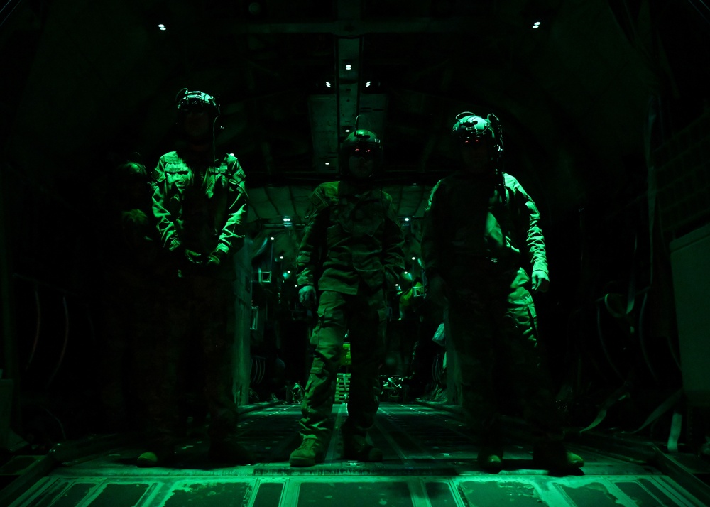 19th AW, 913th AG exercise integration, prepare for deployment