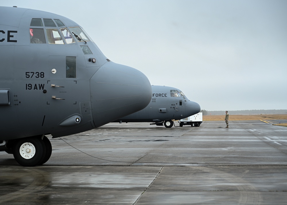19th AW, 913th AG exercise integration, prepare for deployment