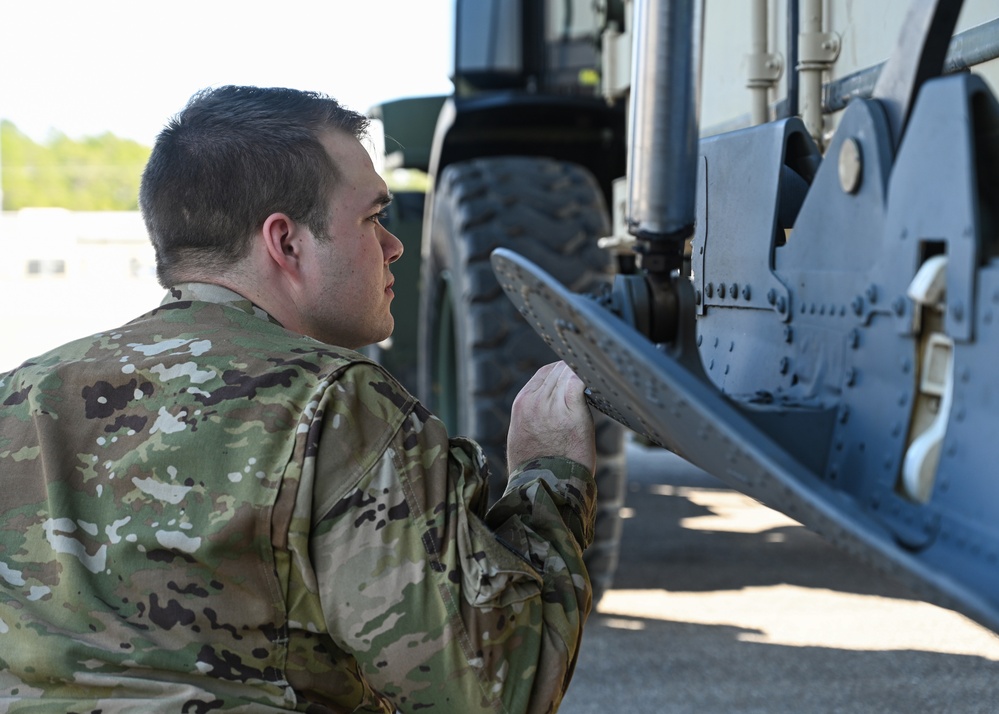 19th AW, 913th AG exercise integration, prepare for deployment