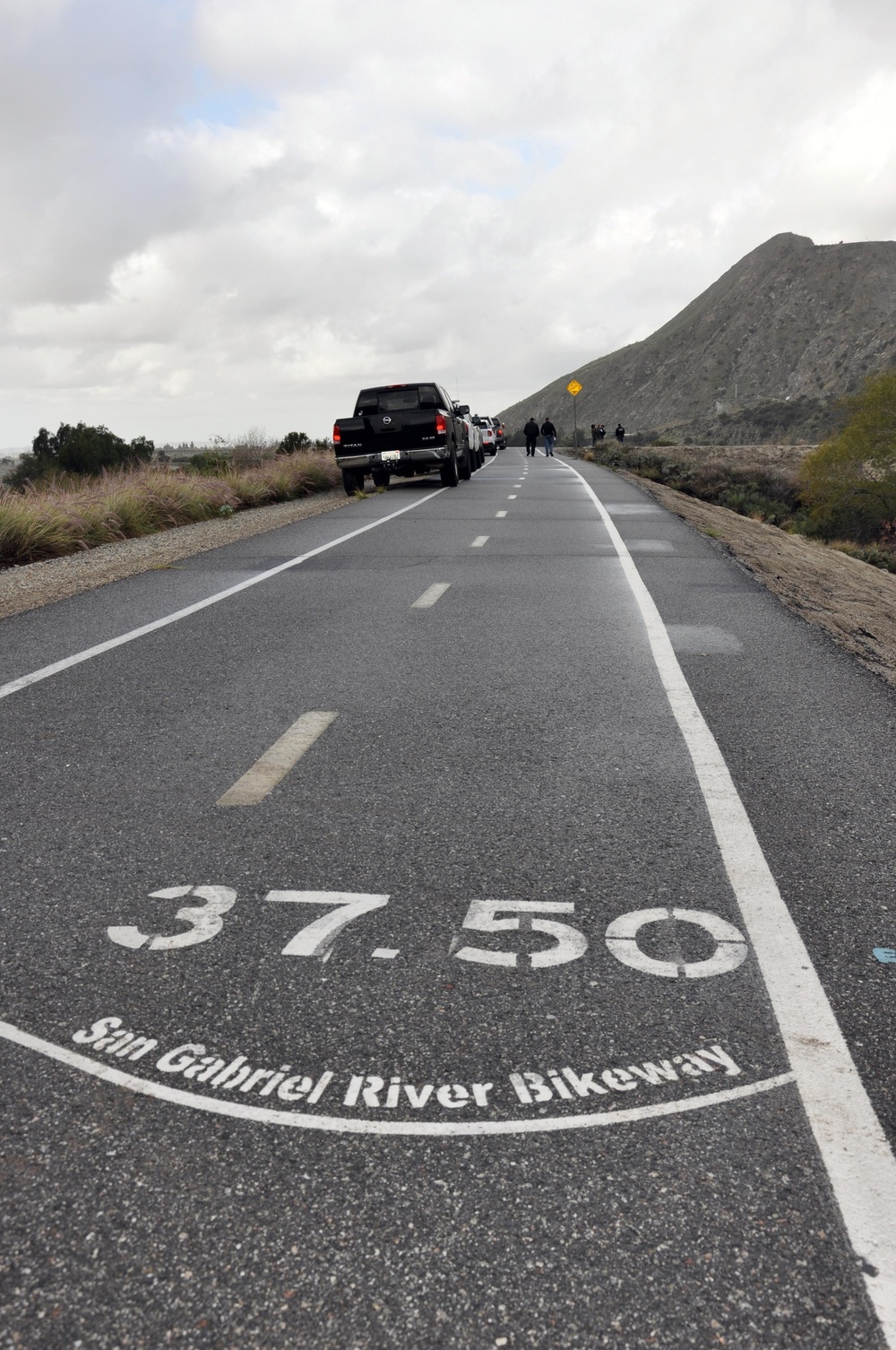 Corps’ LA District removes 128 tons of floatable debris from San Gabriel Riverbed during weeklong cleanup project