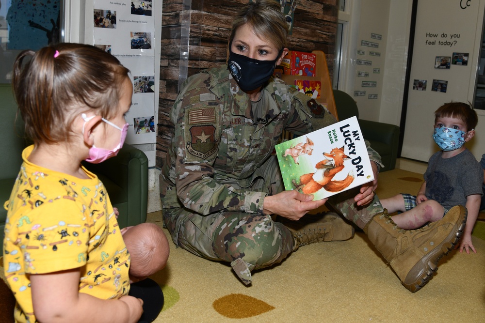 JBSA leaders visit, encourage children during Read Across America