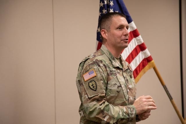 3rd Combat Aviation Brigade Soldier Receives the Order of Saint Michael Silver Award
